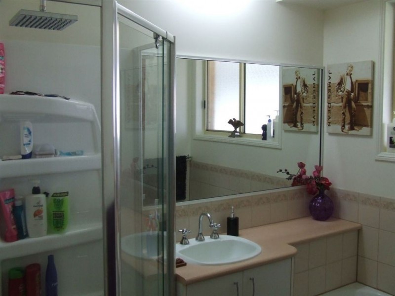 11 Evergreen Court, Glenvale QLD 4350