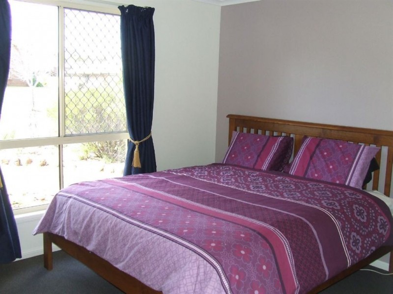 11 Evergreen Court, Glenvale QLD 4350