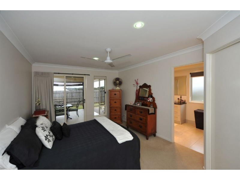 94a Hogg Street, Wilsonton QLD 4350