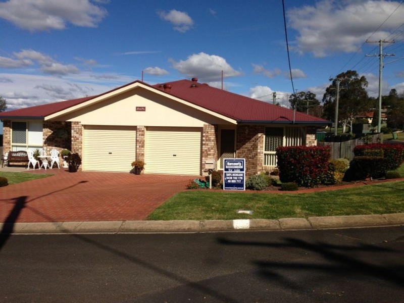 2/16 Kauri Street, Kearneys Spring QLD 4350