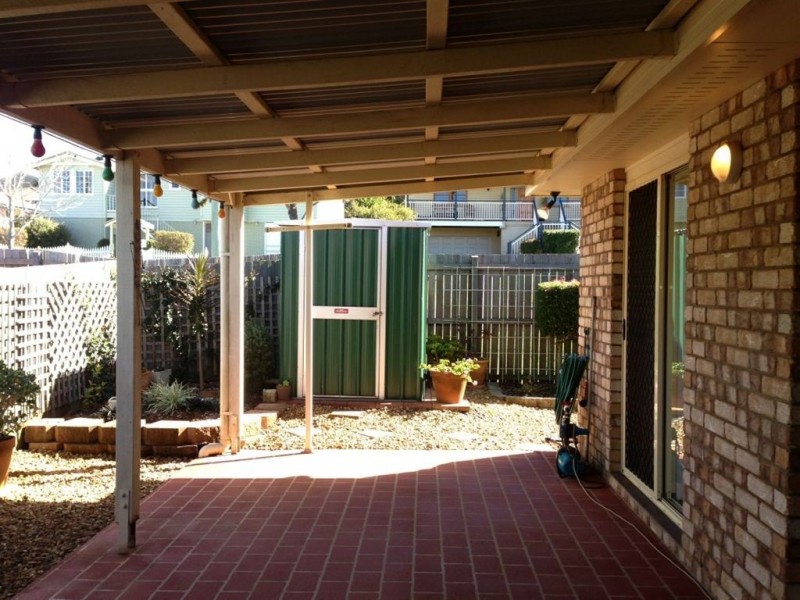 2/16 Kauri Street, Kearneys Spring QLD 4350