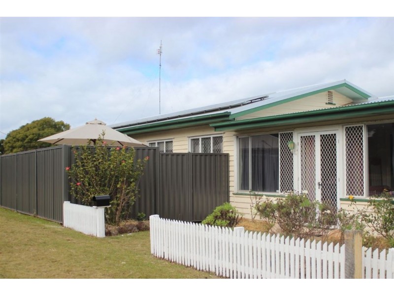108 Curzon Street, East Toowoomba QLD 4350