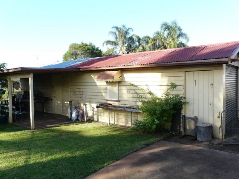 37 Wallace Street, Newtown QLD 4350