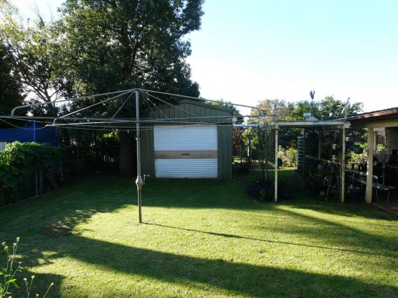 37 Wallace Street, Newtown QLD 4350