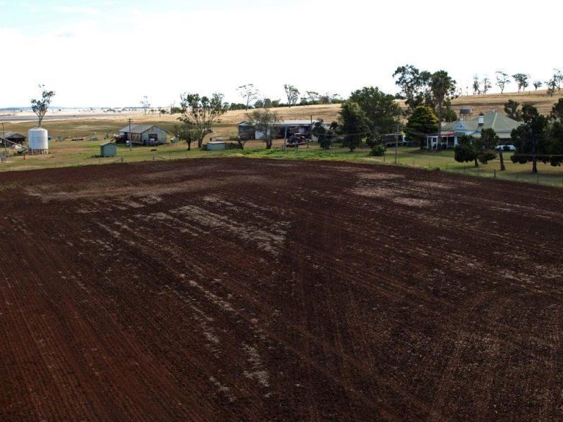 13314 New England Highway, Cambooya QLD 4358