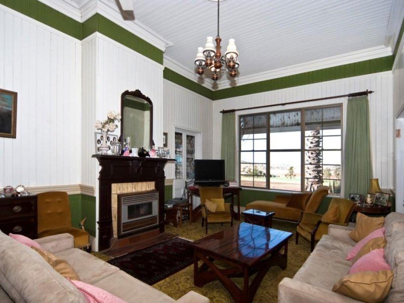 13314 New England Highway, Cambooya QLD 4358