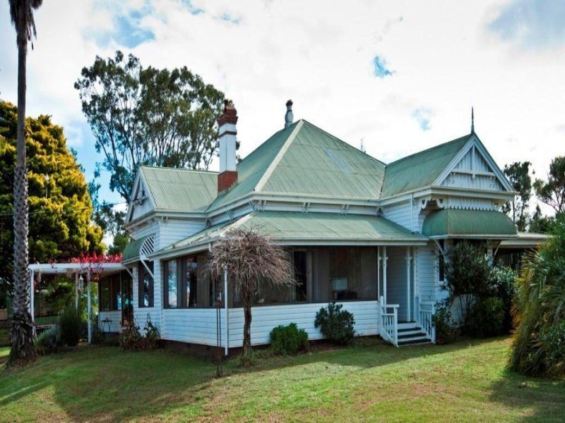 13314 New England Highway, Cambooya QLD 4358