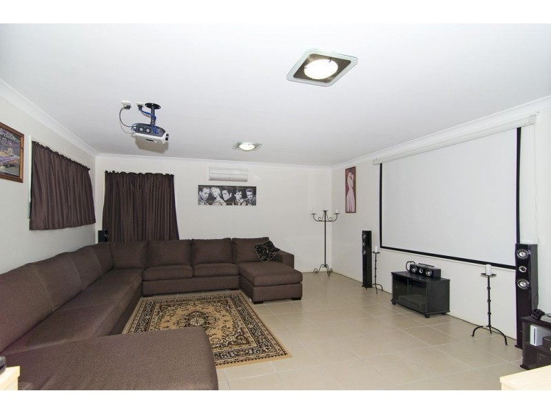 17 Gore Street, Cambooya QLD 4358