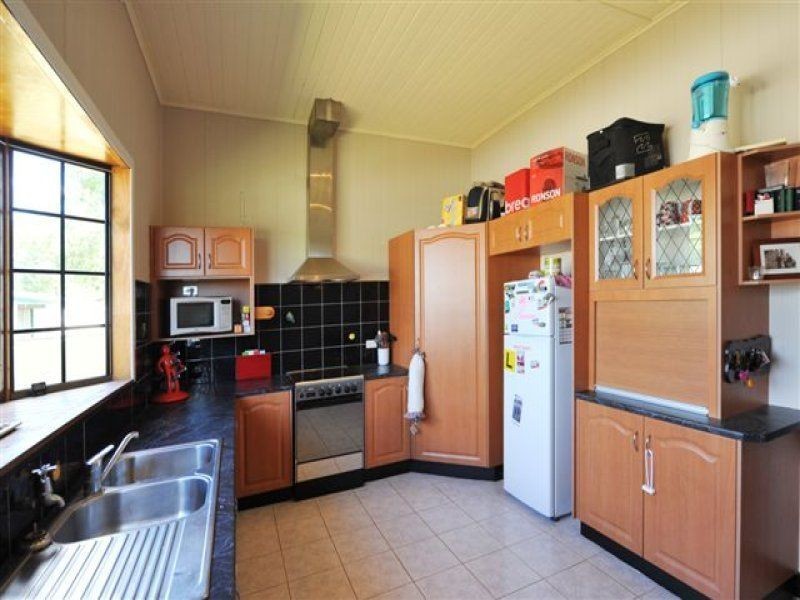 49 Priest Street, Rockville QLD 4350