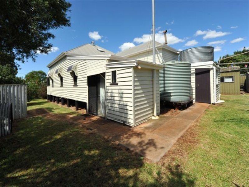 49 Priest Street, Rockville QLD 4350