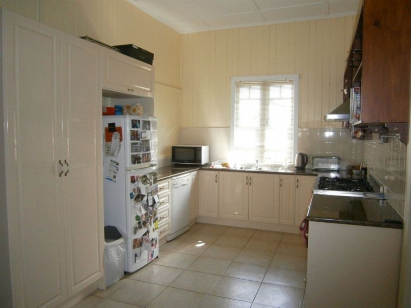 13 Stephen Street, South Toowoomba QLD 4350