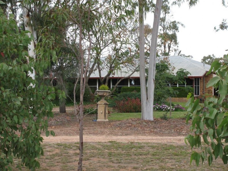 - Woodlands and Karreel, Condamine QLD 4416