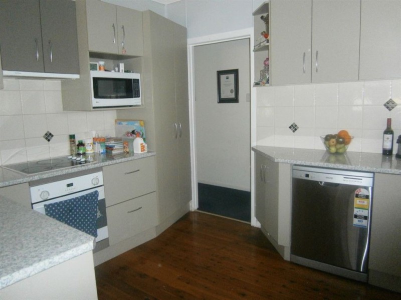 3B Dunne Street, Newtown QLD 4350