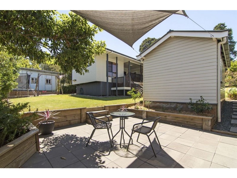 7 Mary Street, Mount Lofty QLD 4350