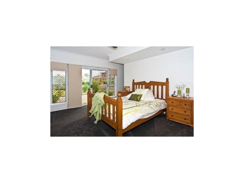 13 Cook Court, Highfields QLD 4352