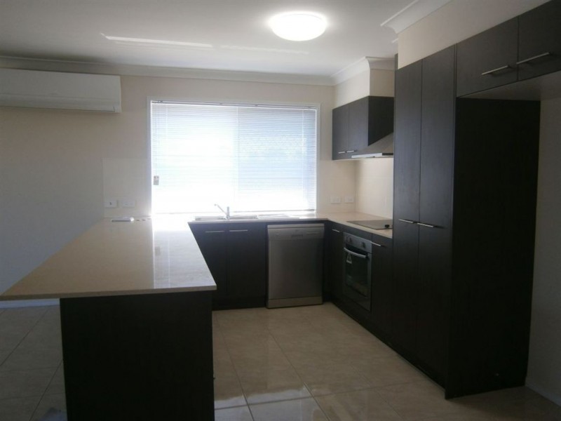 204 Nelson Street, Kearneys Spring QLD 4350