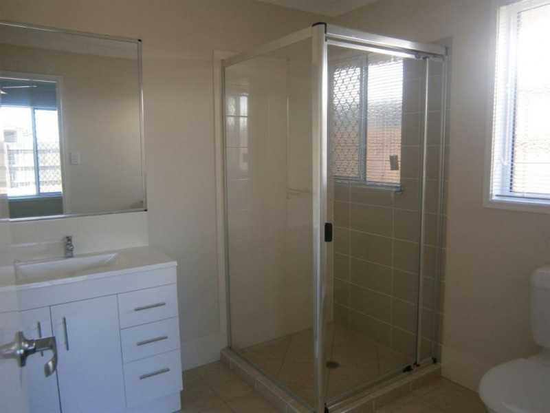 204 Nelson Street, Kearneys Spring QLD 4350