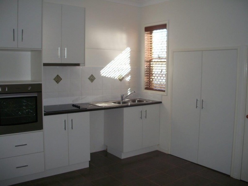 1/13 Monash Street, Newtown QLD 4350