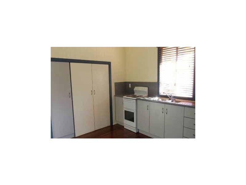 25 Dalby Street, Jandowae QLD 4410