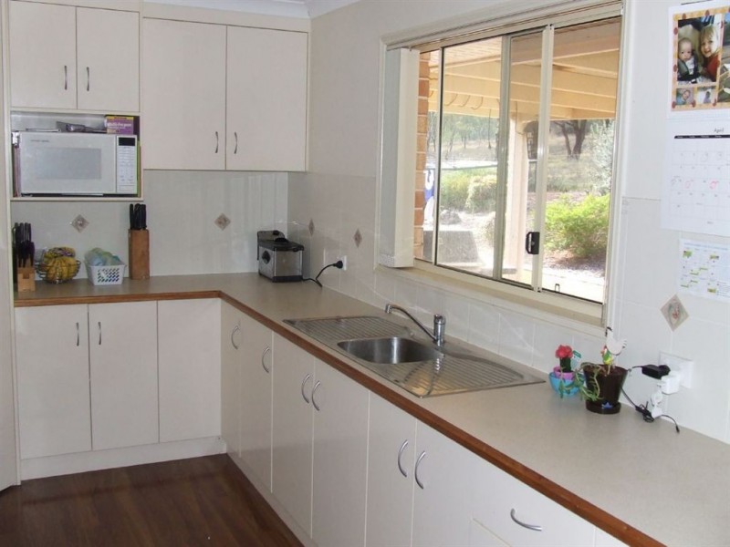 363 Nunkulla Road, Felton QLD 4358