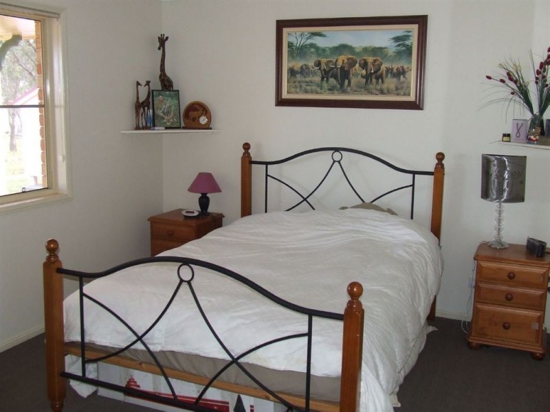 363 Nunkulla Road, Felton QLD 4358