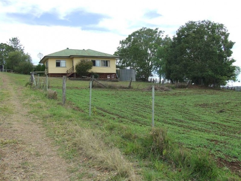 126 Tanduringie School Road, Maidenwell QLD 4615