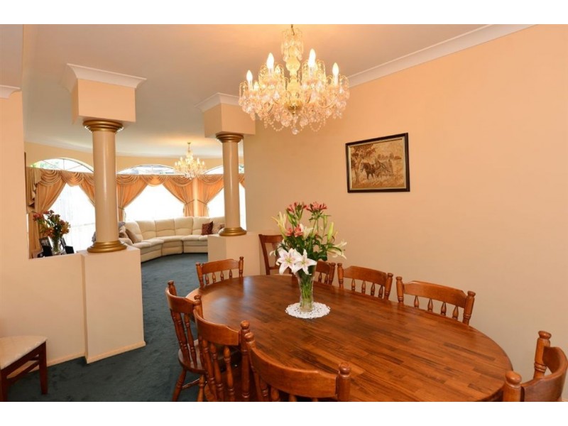 7 St Andrews Court, Middle Ridge QLD 4350