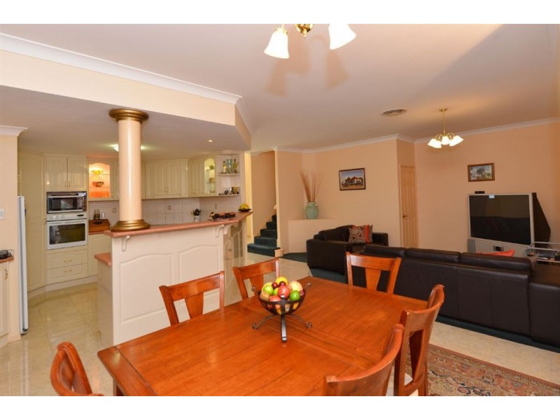 7 St Andrews Court, Middle Ridge QLD 4350