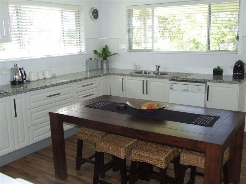 686-694 Anzac Avenue, Drayton QLD 4350