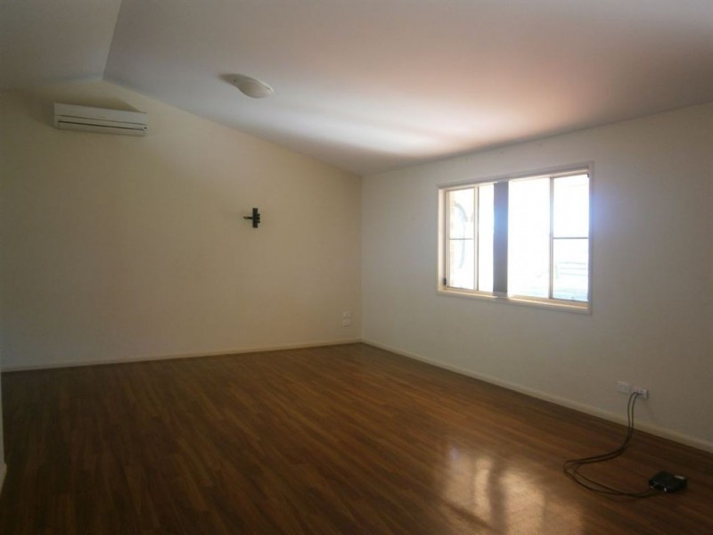 6 Jacqueline Street, Glenvale QLD 4350