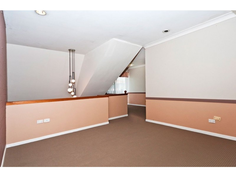 2 Yandilla Street, Newtown QLD 4350