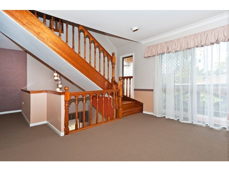 2 Yandilla Street, Newtown QLD 4350