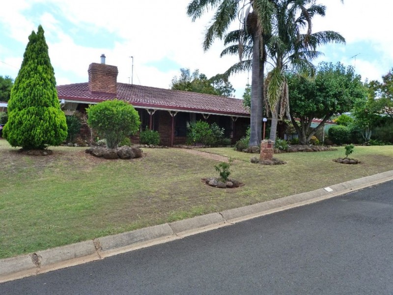 90 Platz Street, Darling Heights QLD 4350