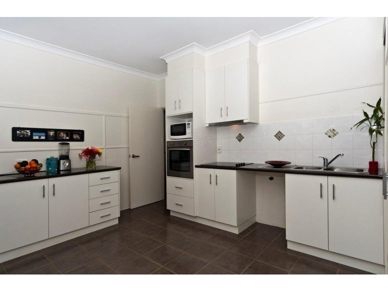 1/13 Monash Street, Newtown QLD 4350