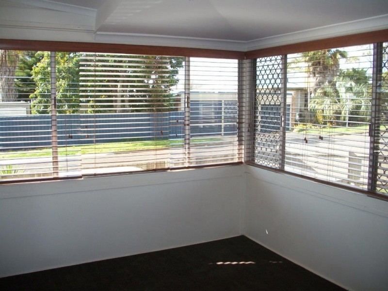 1/13 Monash Street, Newtown QLD 4350