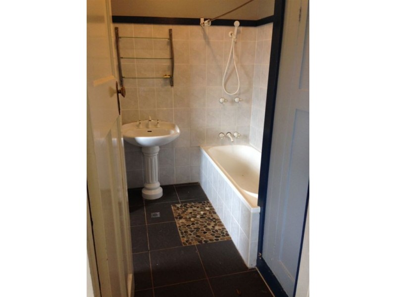 108 Ruthven Street, Harlaxton QLD 4350