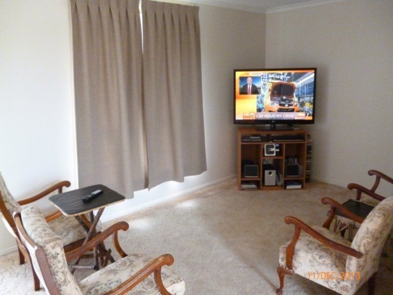 7 Russell Court, Wyreema QLD 4352