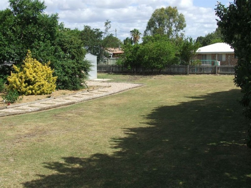 7 Russell Court, Wyreema QLD 4352