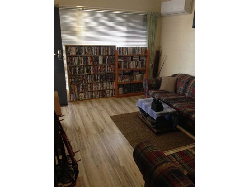 1/35a Holberton Street, Rockville QLD 4350