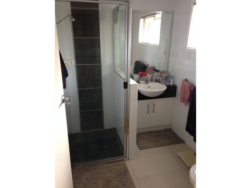 1/35a Holberton Street, Rockville QLD 4350