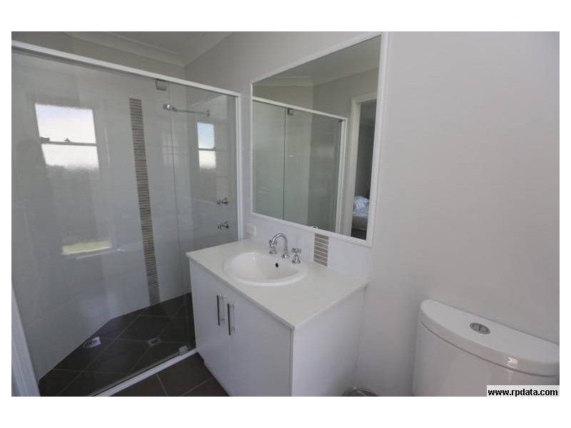 45 Bennett Street, Highfields QLD 4352