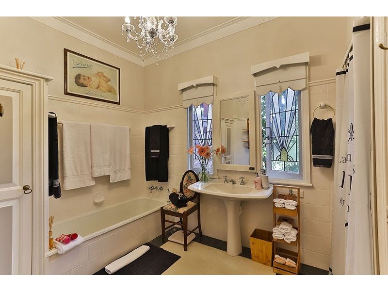 154 Perth Street, South Toowoomba QLD 4350