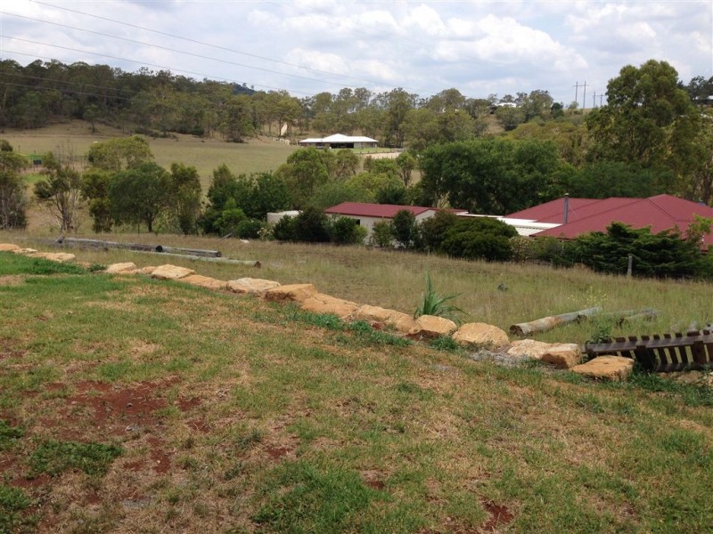 25 Beauly Drive, Top Camp QLD 4350