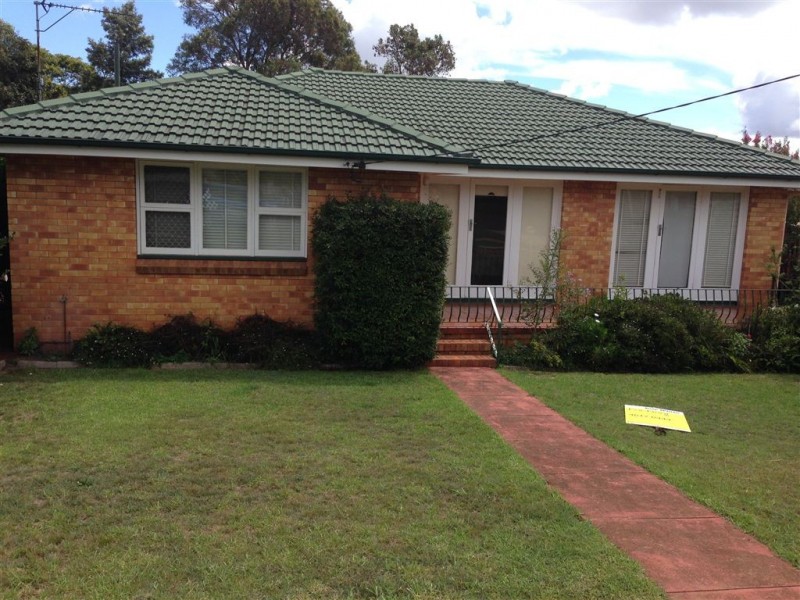 15 Burke Street, Rangeville QLD 4350