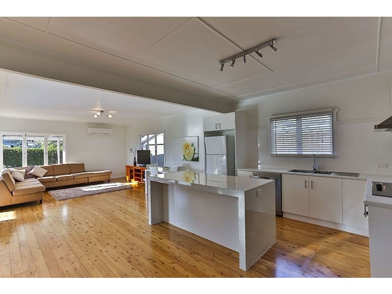 14 High Street, Rangeville QLD 4350