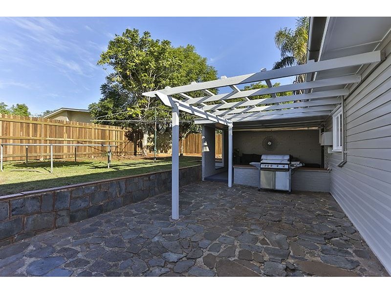 14 High Street, Rangeville QLD 4350