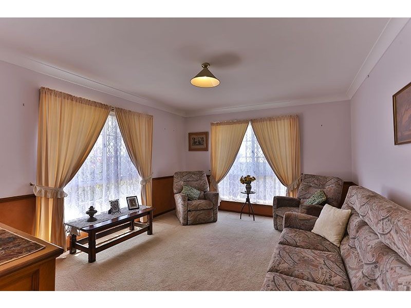 8 Danica Court, Kearneys Spring QLD 4350