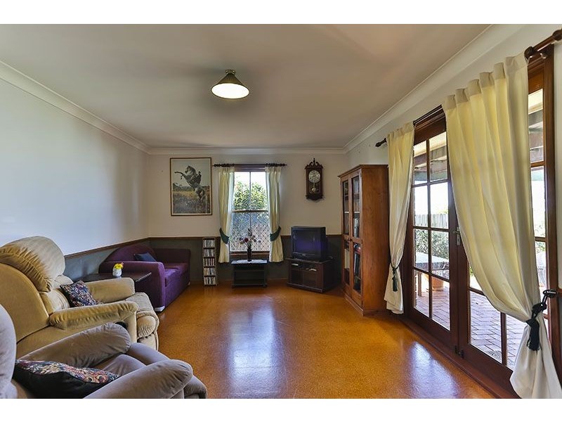 8 Danica Court, Kearneys Spring QLD 4350