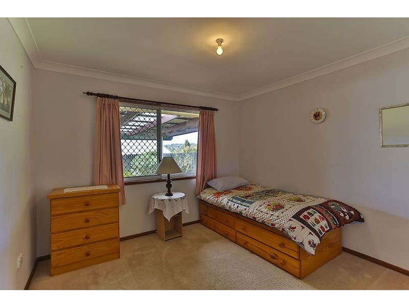 8 Danica Court, Kearneys Spring QLD 4350