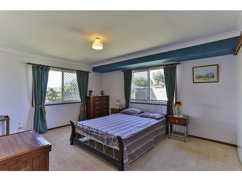 8 Danica Court, Kearneys Spring QLD 4350